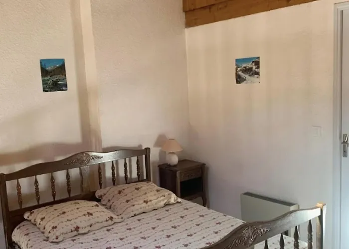 Mountain Views And Comfort Near Barcelonnette Apartment Enchastrayes